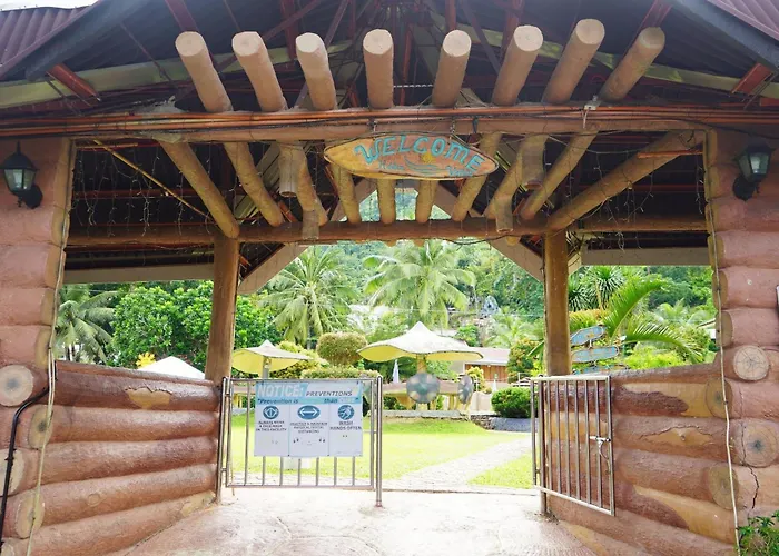 Hidden Valley Mountain And Wavepool Resort Pinamungahan