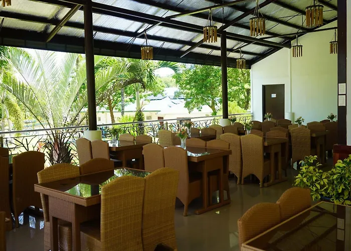 Resort Hidden Valley Mountain And Wavepool Pinamungahan