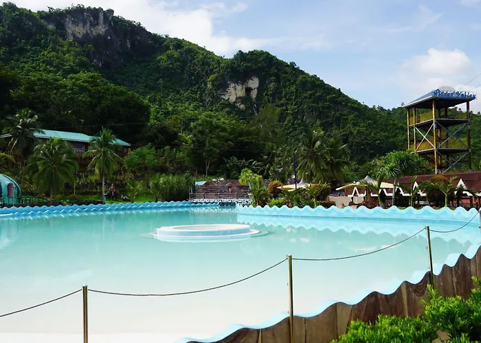Resort Hidden Valley Mountain And Wavepool 3*