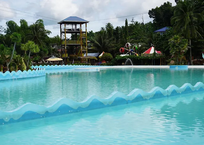 Resort Hidden Valley Mountain And Wavepool Pinamungahan