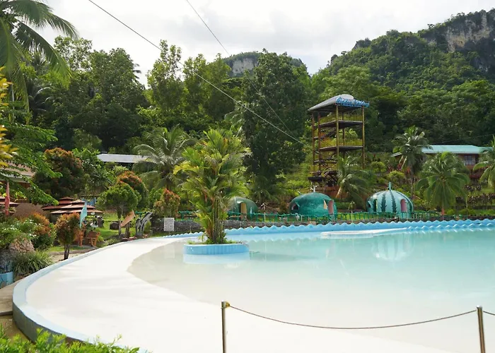 Hidden Valley Mountain And Wavepool 3*